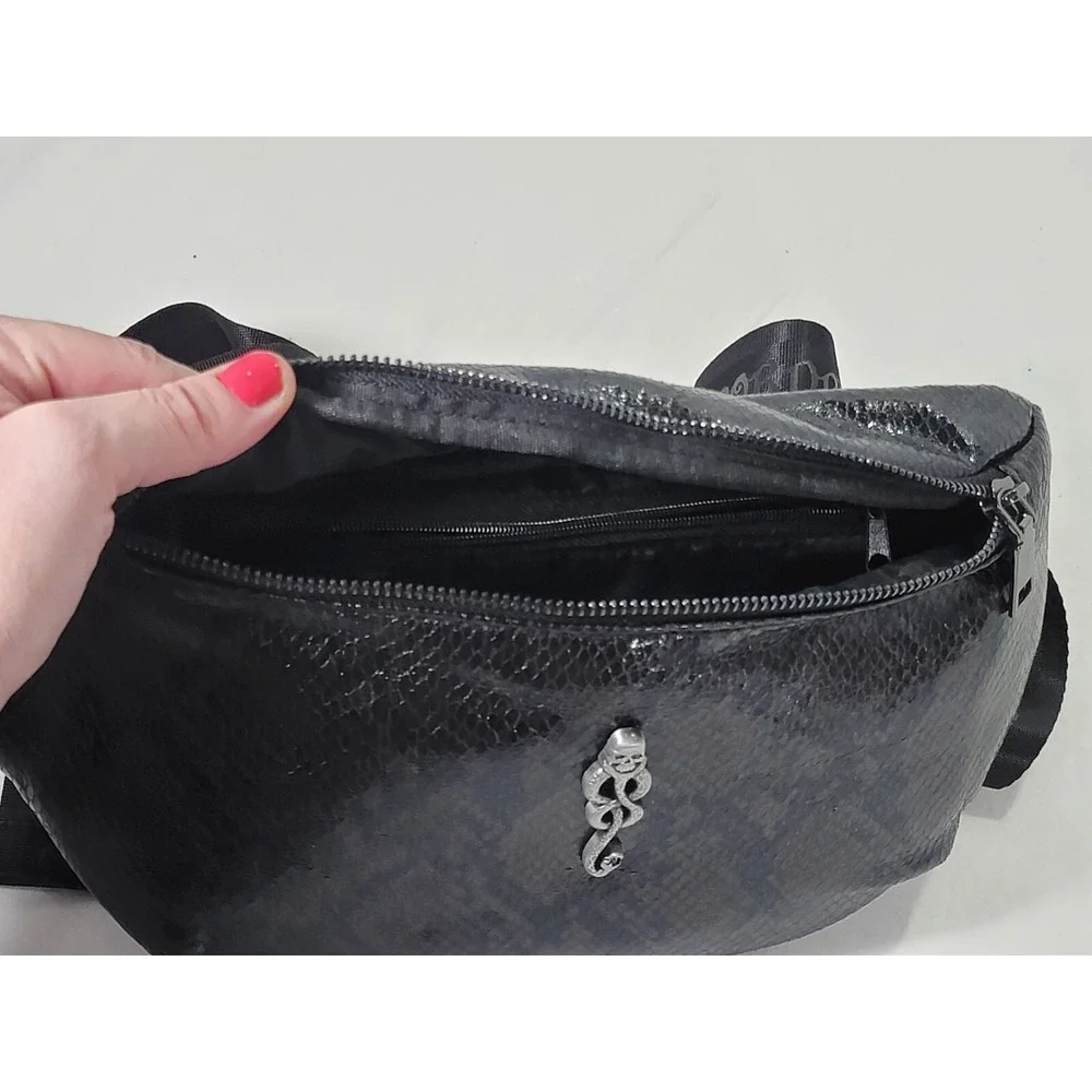 Universal Studios Wizarding World‎ of Harry Potter Death Eater Fanny Pack
